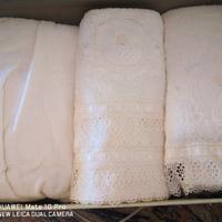 set accappatoio con asciugamani 