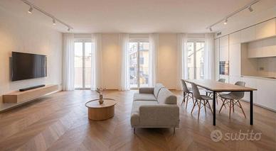 Appartamento di 201 m² con 4 locali a Torino