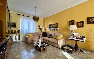 APPARTAMENTO IN TRIFAMILIARE CON GIARDINO