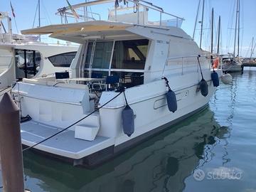 Ferretti 36 Fly