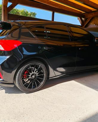 Ford Focus 1.5 Ecoobost 150cv