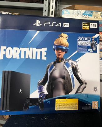 PS4  Pro 1 Tb Fortnite Edition con 2 Controller