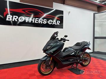 YAMAHA T-Max 560 TECH MAX DARK PETROL TERMIGNONI