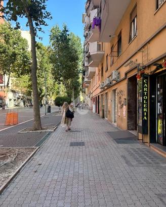 NEGOZIO A ROMA