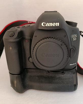 Canon Eos 5D Mark III + Battery Grip
