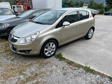 Opel corsa gancio traino