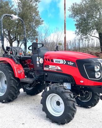 Trattorino COSMO modello VST 930 (4 cil. 30 cv)