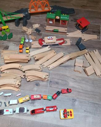 Trenino in legno BRIO/Lidl – più di 60 binari + ac