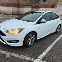 Ford focus st 2017