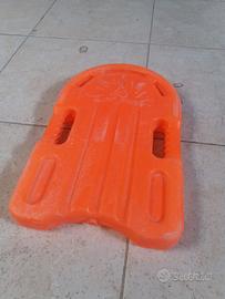 Tavoletta galleggiante per nuoto arancione €1