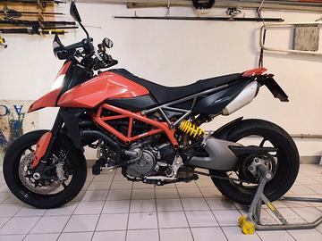 DUCATI Hypermotard 939