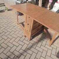 Tavolo Norden Ikea in legno 