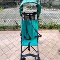 Passeggino o per bambini con  para sole e pioggia.