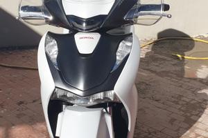 Honda SH 150 Sport 