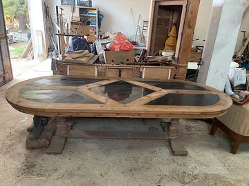 Tavolo con inserti in ardesia