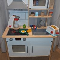 cucina giocattolo in legno