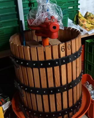 torchio 60 pigiatrice
