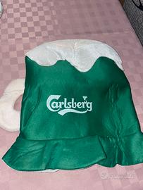 cappello a forma di boccale di birra