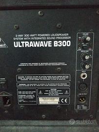 cassa attiva behringer  ultrawave b300
