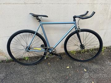 Bici scatto fisso