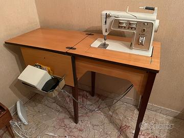 Macchina da cucire con mobile