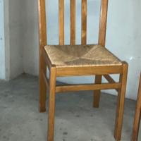 Sedia in legno con seduta in paglia