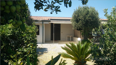 Case in via spiaggia di ponente fronte mare