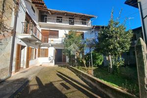 2 LOCALI A ZIMONE