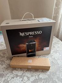 Nespresso Pixie Titan