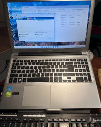 Notebook Acer Aspire V5-571G