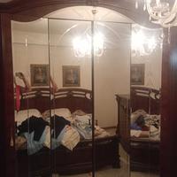 Camera da letto classica elegante
