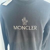 Moncler felpa con scritta a ricamo e logo