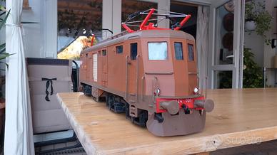 modello locomotiva e424