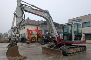 Escavatore cingolato TAKEUCHI tipo TB175, anno 200