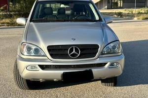 Mercedes-Benz ML 270 cambio manuale