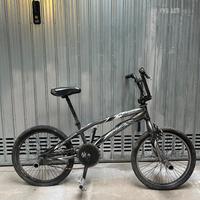 Bmx Bolt Line