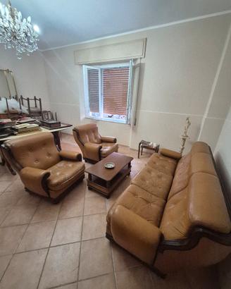 Divano 3 posti con 2 poltrone