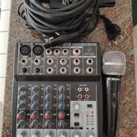 Mixer Behringer Xenyx 802 + microfono esiste m1000