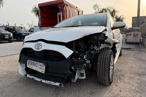 TOYOTA YARIS 2024 1.5 HYBRID 92 CV *AUTOM MARCIANT