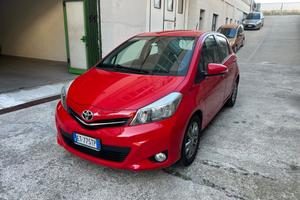 Toyota Yaris 1.0 5 porte Lounge