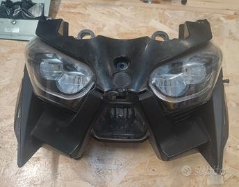 FARO YAMAHA X MAX + FANALI POSTERIORE