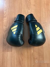 Guanti da boxe Adidas 10 oz