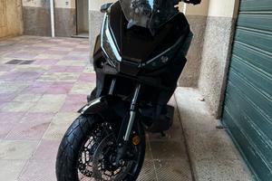 Honda X-ADV 750 2025