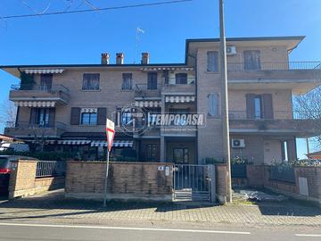 Trilocale al primo piano con vista campagna