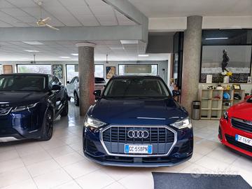 Audi Q3 35 TDI S tronic Business Advanced 64000km!