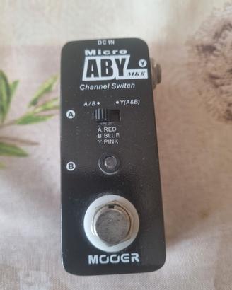 Moer micro ABY MKII channel switch pedal