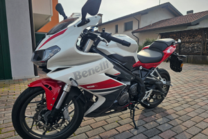 Benelli BN 302R