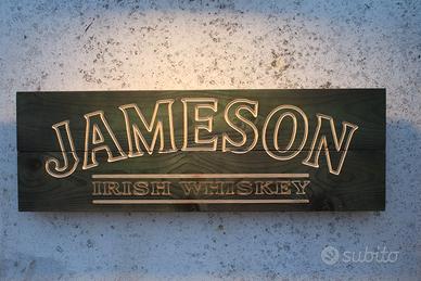 Insegne in legno personalizzate, logo inciso o 3D