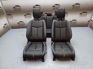 Set sedili in pelle cucitura blu nissan leaf ii 20