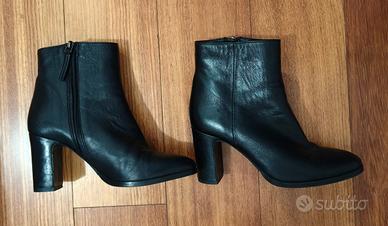 Stivaletti neri donna